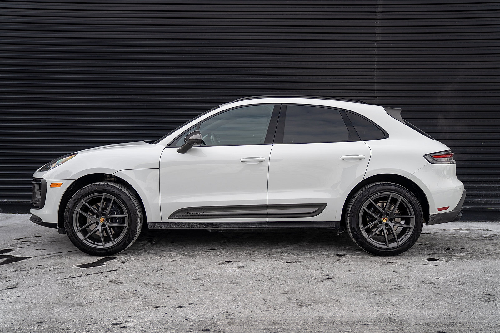 Certified 2026 Porsche Macan Turbo image 2