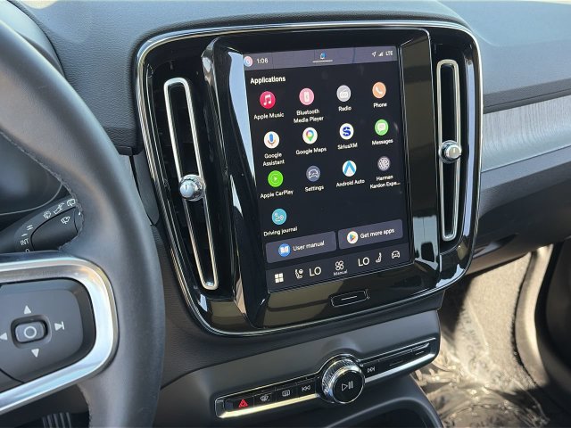 Certified 2023 Volvo XC40 B4 Ultimate w/ Climate Package FWD image 27
