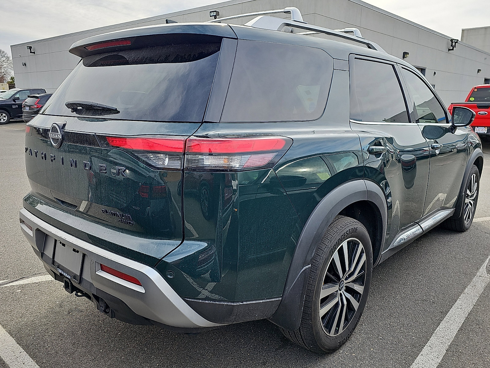 Certified 2023 Nissan Pathfinder Platinum w/ Black Appearance Package image 4