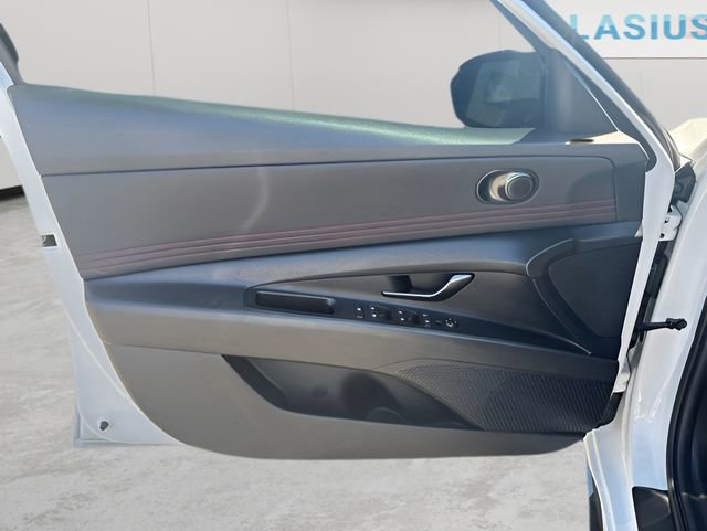 Used 2021 Hyundai Elantra N Line FWD image 9