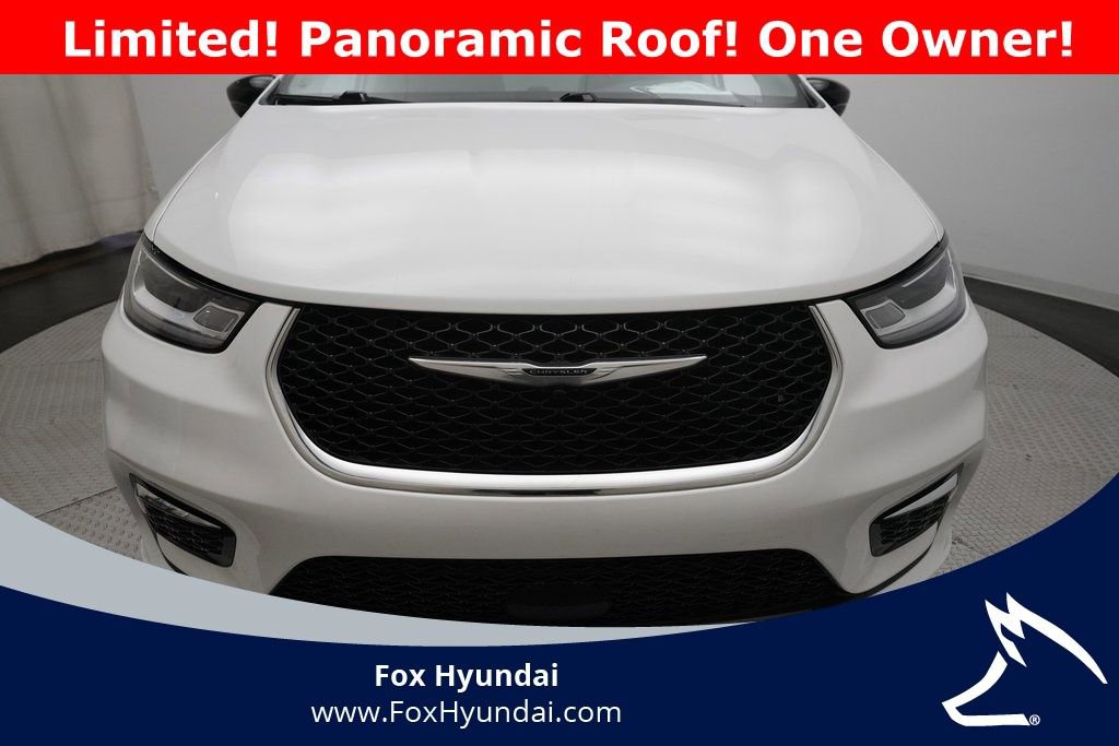 Used 2024 Chrysler Pacifica Limited image 23