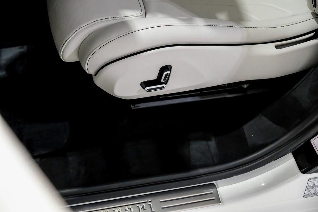 Used 2025 Ferrari Purosangue image 31