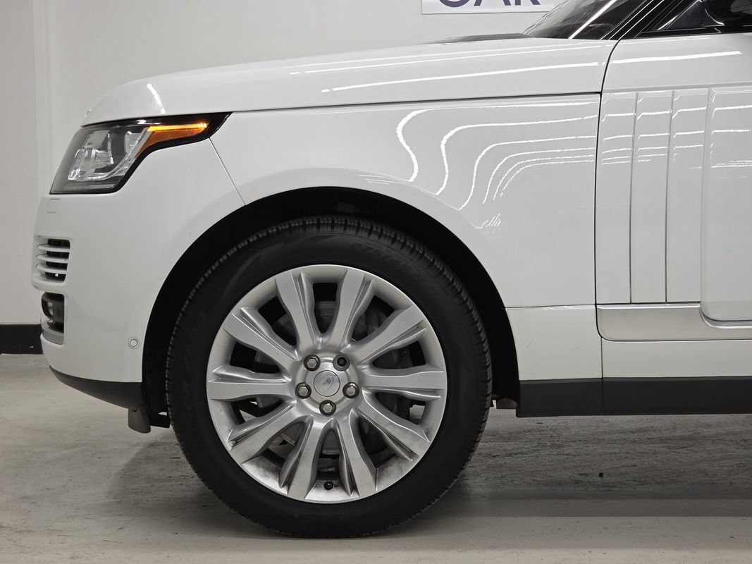 Used 2016 Land Rover Range Rover Supercharged AWD/4WD image 38