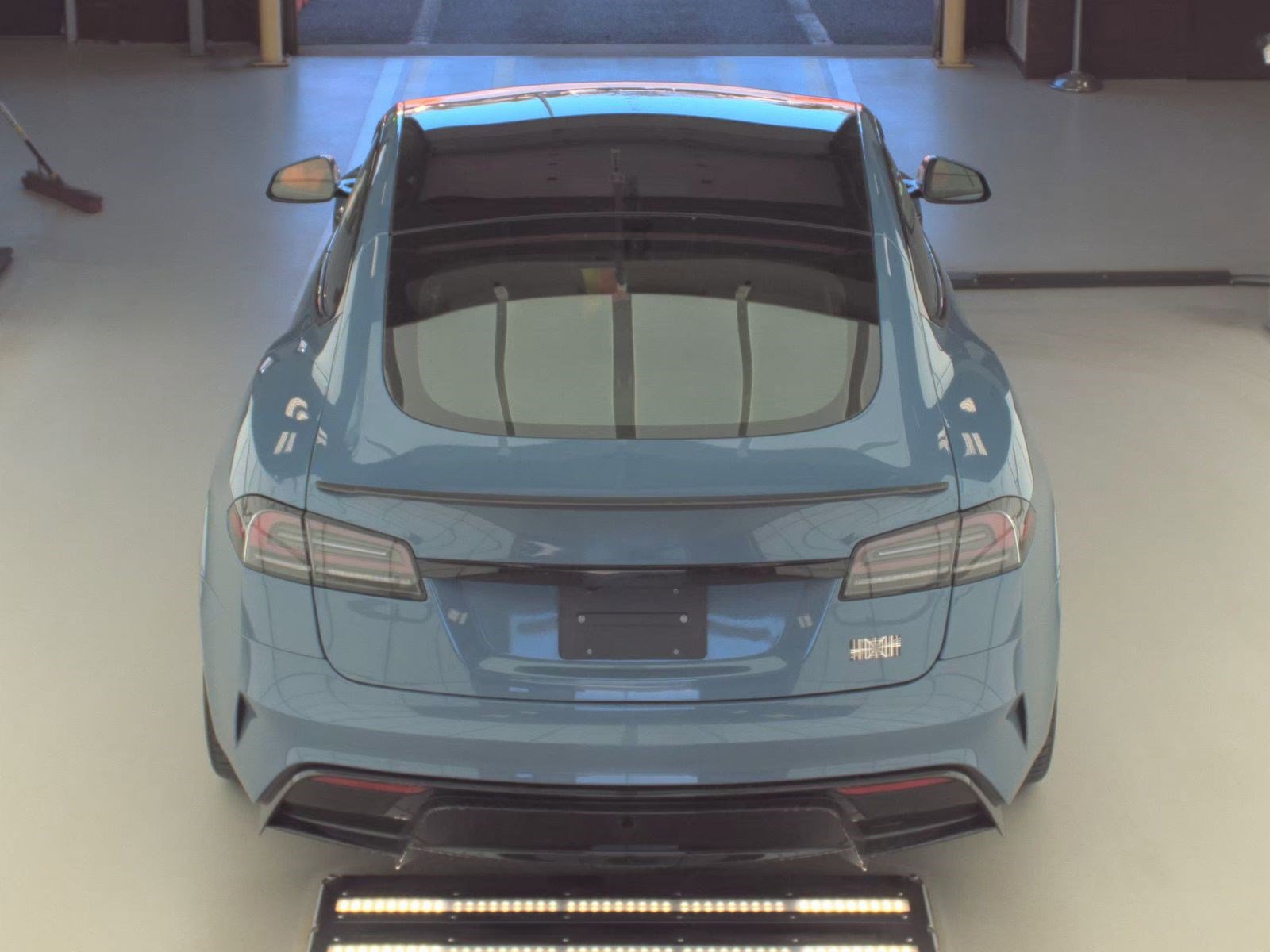 Used 2026 Tesla Model S Plaid image 8