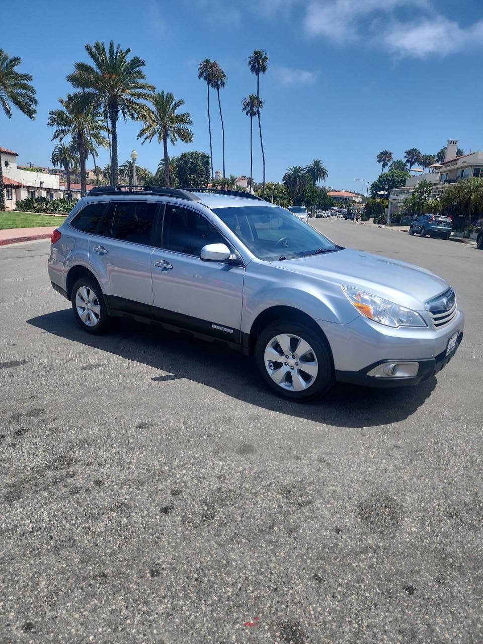 Used 2012 Subaru Outback 2.5i Premium w/ All-Weather Pkg AWD/4WD image 5