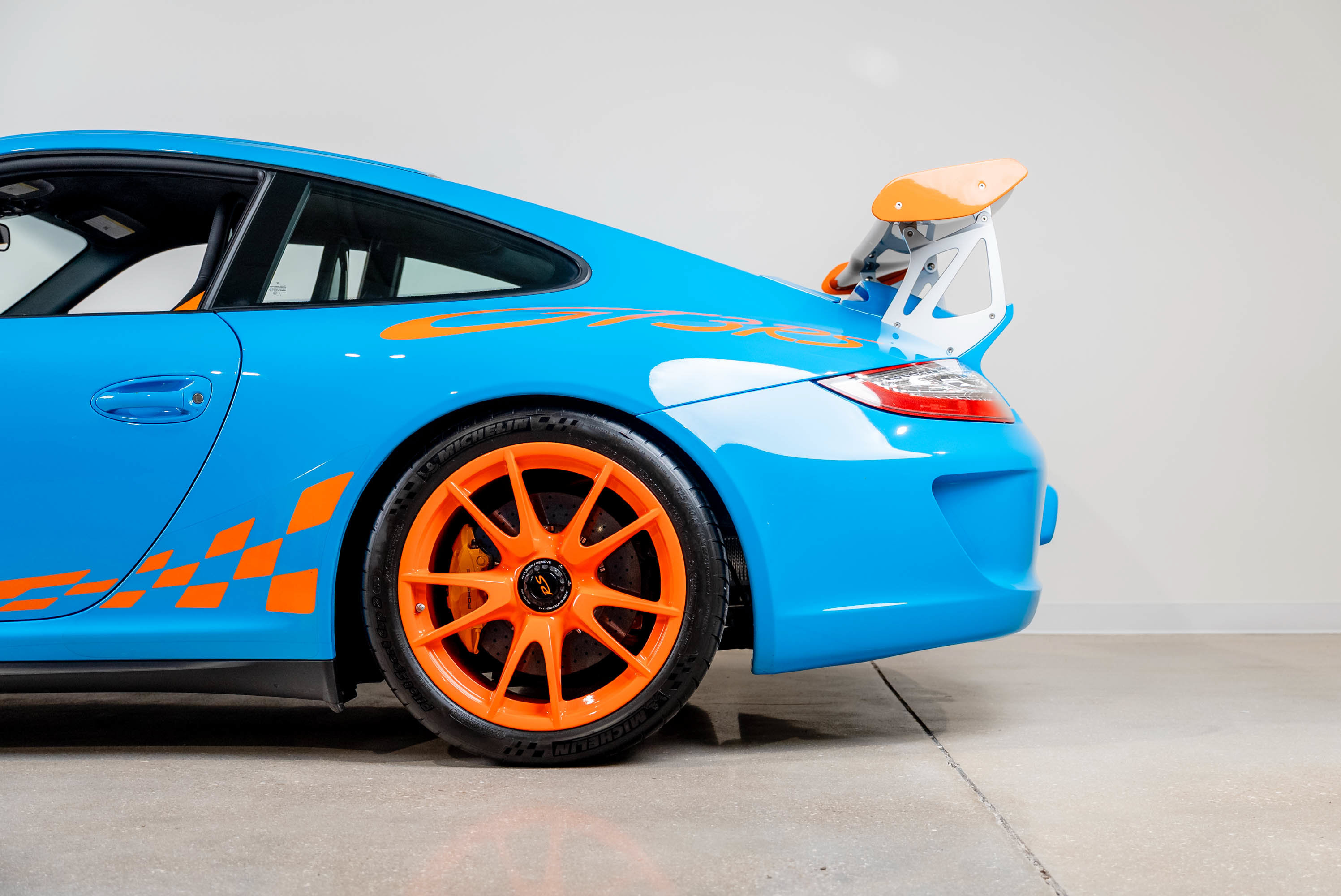 Used 2011 Porsche 911 GT3 RS RWD image 8