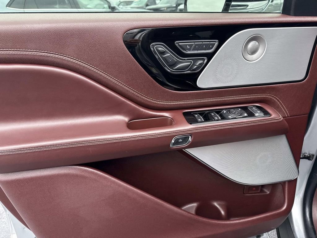 Used 2020 Lincoln Aviator Black Label Grand Touring image 15