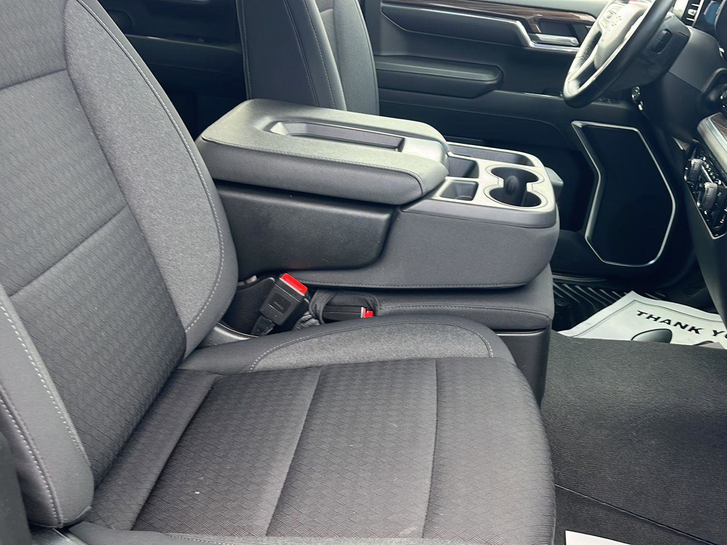 Used 2023 Chevrolet Silverado 1500 LT AWD/4WD image 29