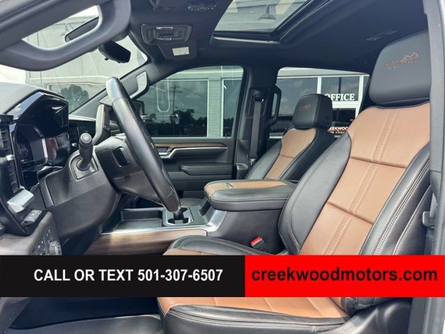 Used 2024 Chevrolet Silverado 3500 High Country w/ Technology Package AWD/4WD image 9