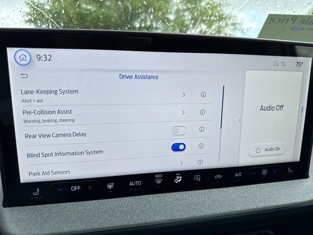 New 2026 Ford Maverick XLT w/ XLT Luxury Package image 27