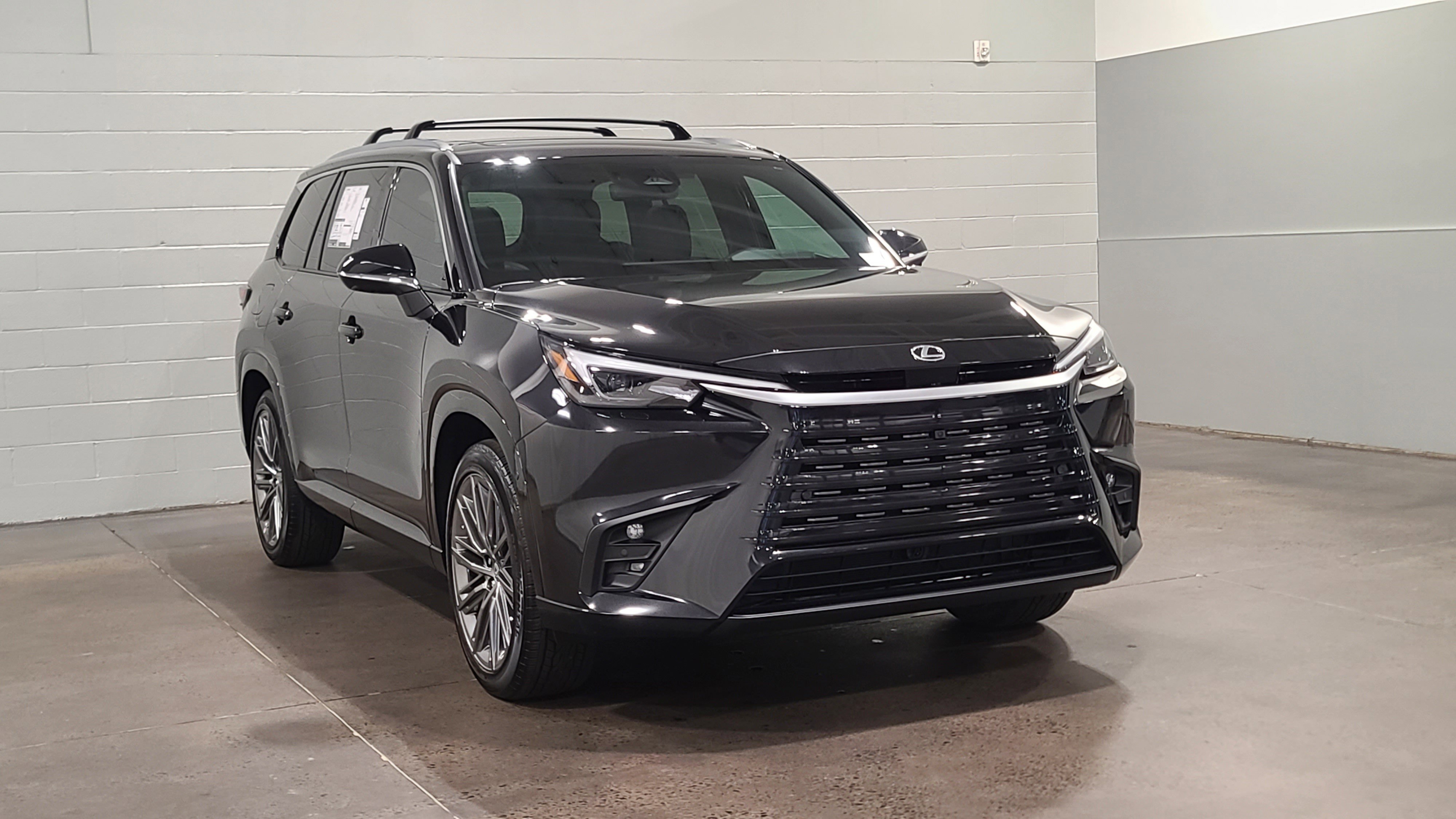 New 2026 Lexus TX 550h AWD Plug-In Hybrid image 2