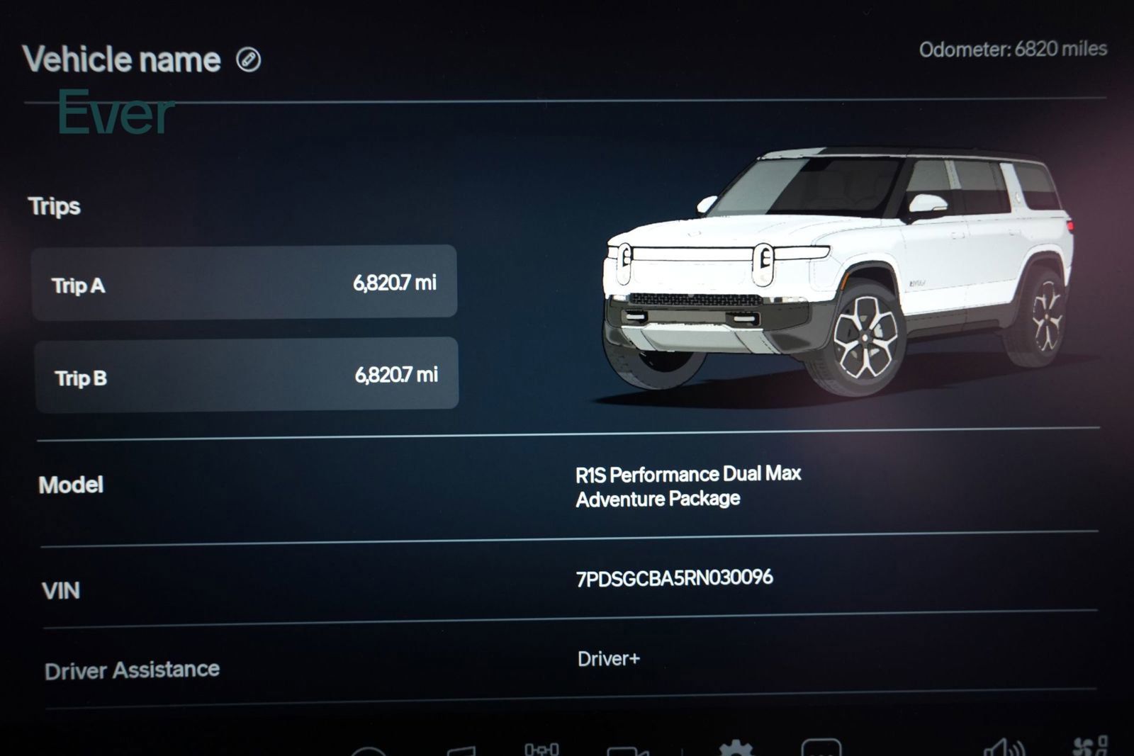 Used 2024 Rivian R1S Adventure AWD/4WD image 7