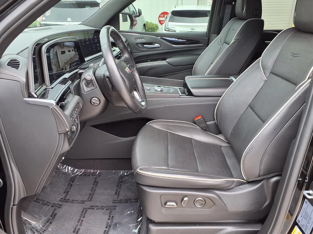 Certified 2024 Cadillac Escalade Sport AWD/4WD image 21