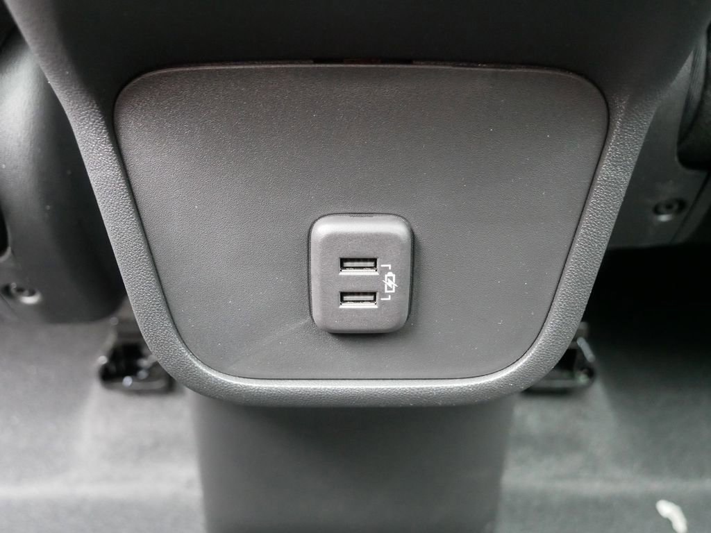 Used 2023 Chevrolet Equinox LT image 21