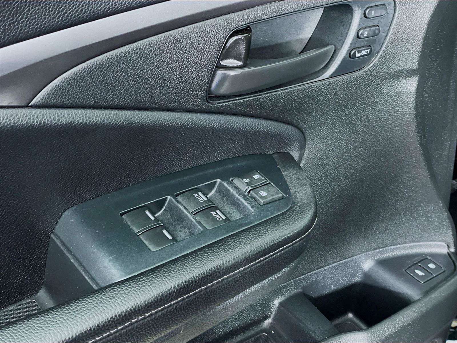 Used 2023 Honda Passport EX-L image 22