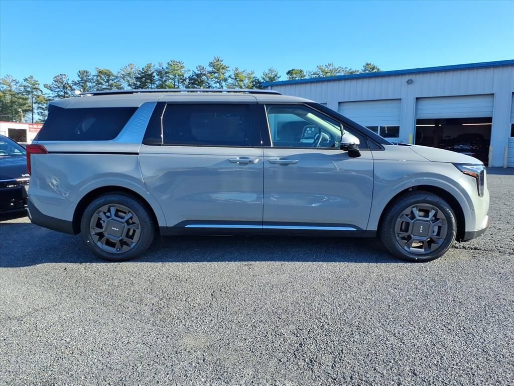 New 2026 Kia Carnival SX image 3