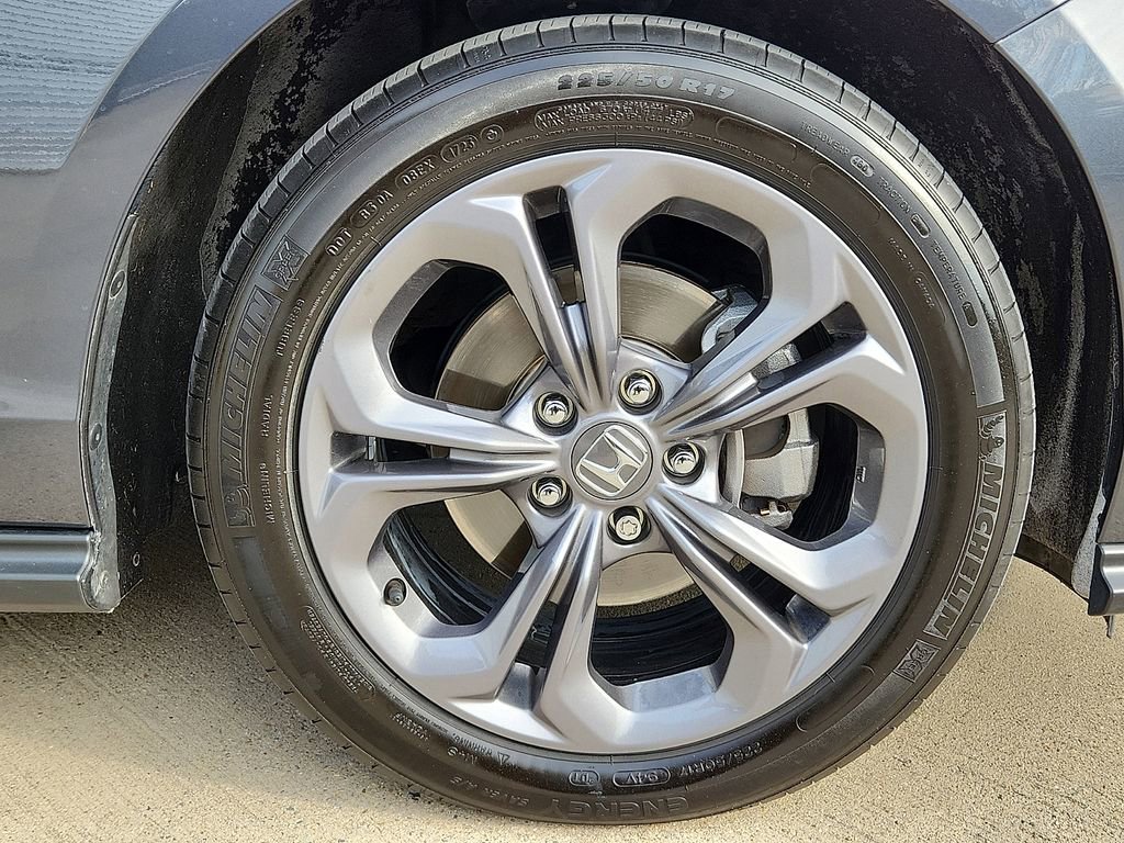 Used 2023 Honda Accord EX image 10