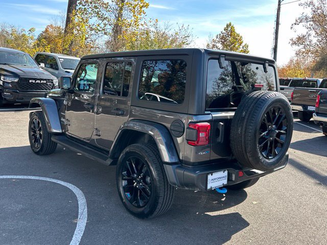 Used 2023 Jeep Wrangler Unlimited Sahara w/ Cold Weather Group AWD/4WD image 26