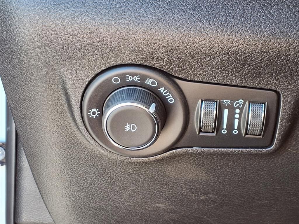New 2025 Jeep Compass Latitude w/ Convenience Group image 22