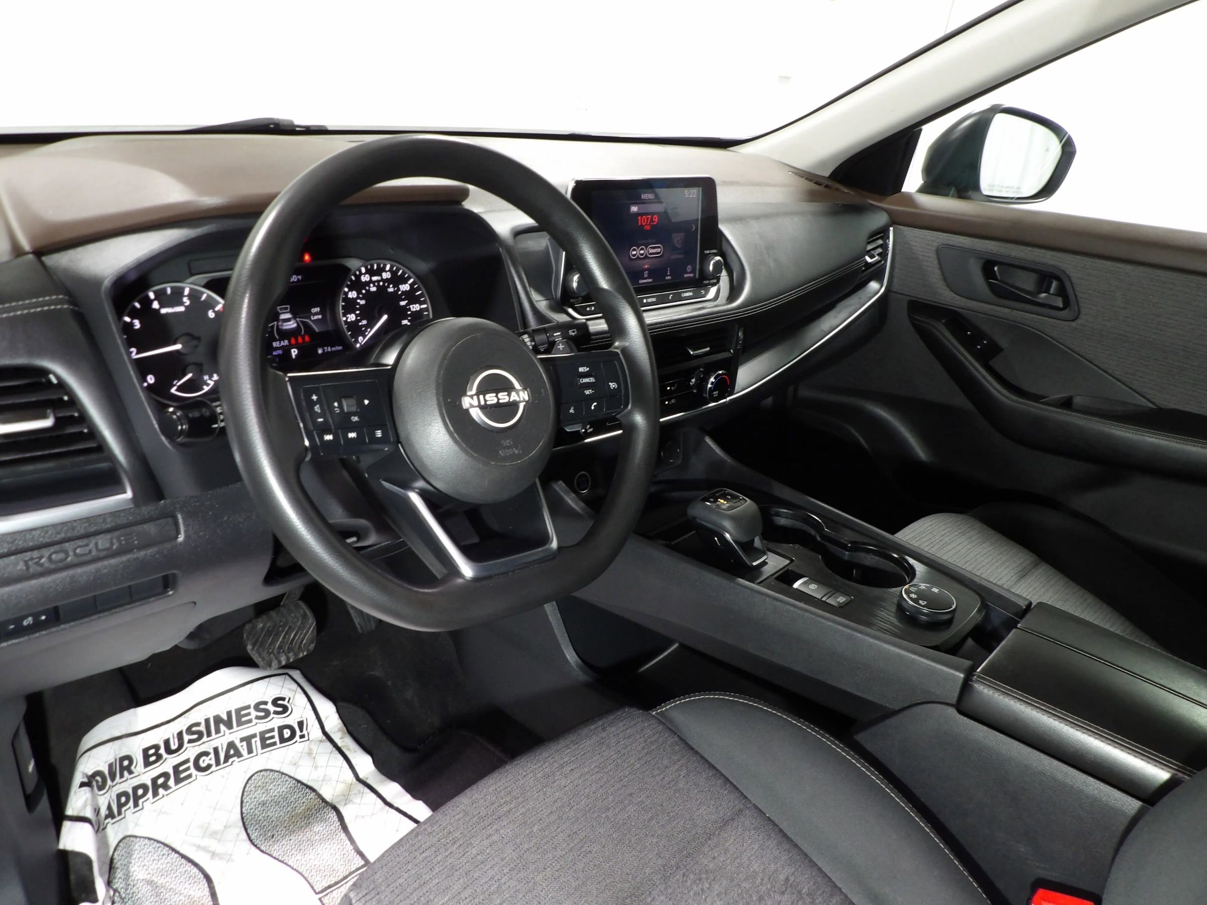 Used 2022 Nissan Rogue S AWD/4WD image 10
