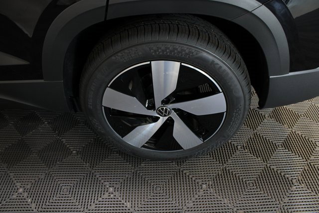 New 2025 Volkswagen Taos S image 19