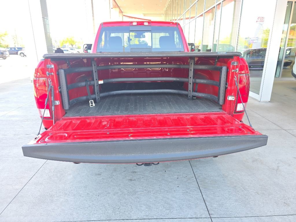 Used 2016 RAM 1500 Express RWD image 5