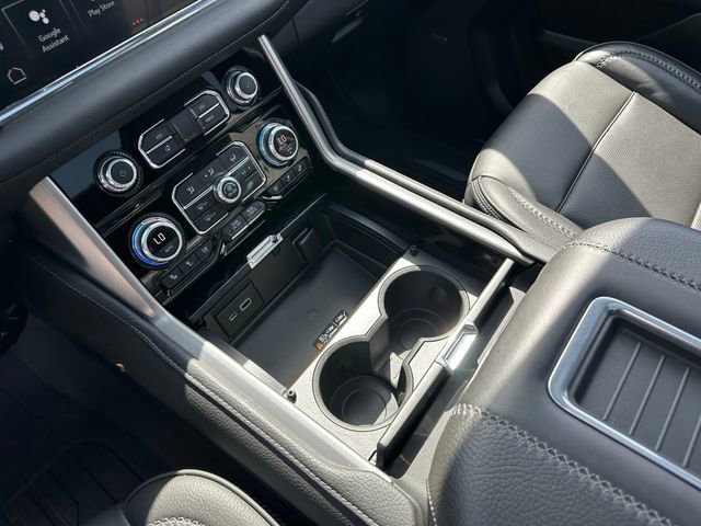 Used 2022 GMC Yukon XL Denali AWD/4WD image 19