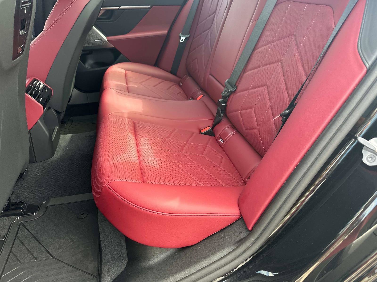 Used 2025 BMW 530i w/ M Sport Package image 13