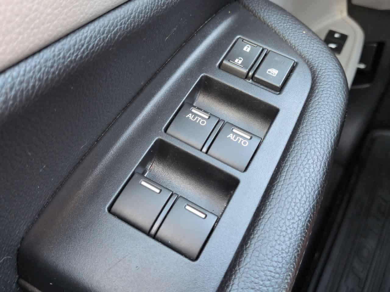 Used 2020 Honda Pilot Elite image 23