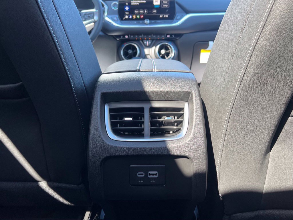 New 2026 Chevrolet Blazer LT w/ Midnight/Sport Edition FWD image 25
