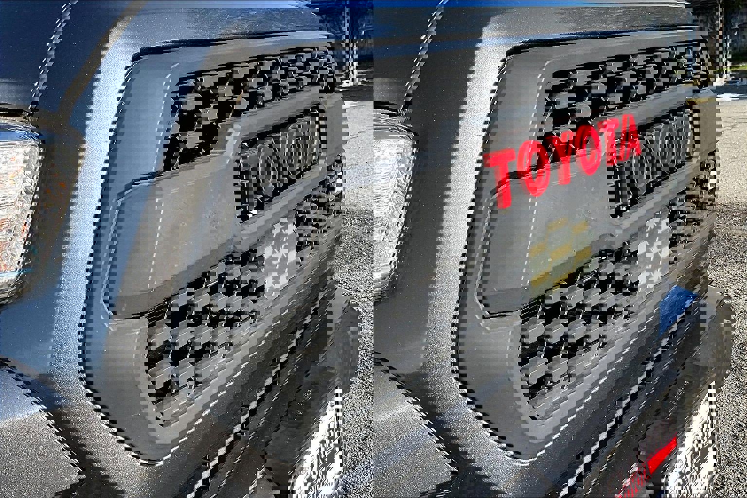 Used 2021 Toyota Tacoma SR w/ SX Package image 27