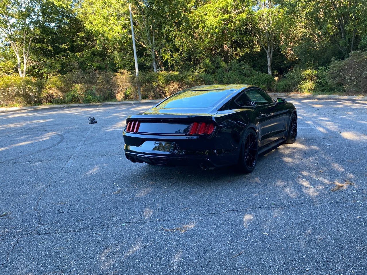 Used 2015 Ford Mustang Coupe RWD image 5