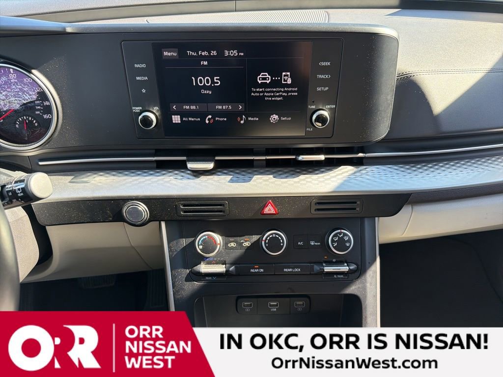 Used 2024 Kia Carnival LX image 25
