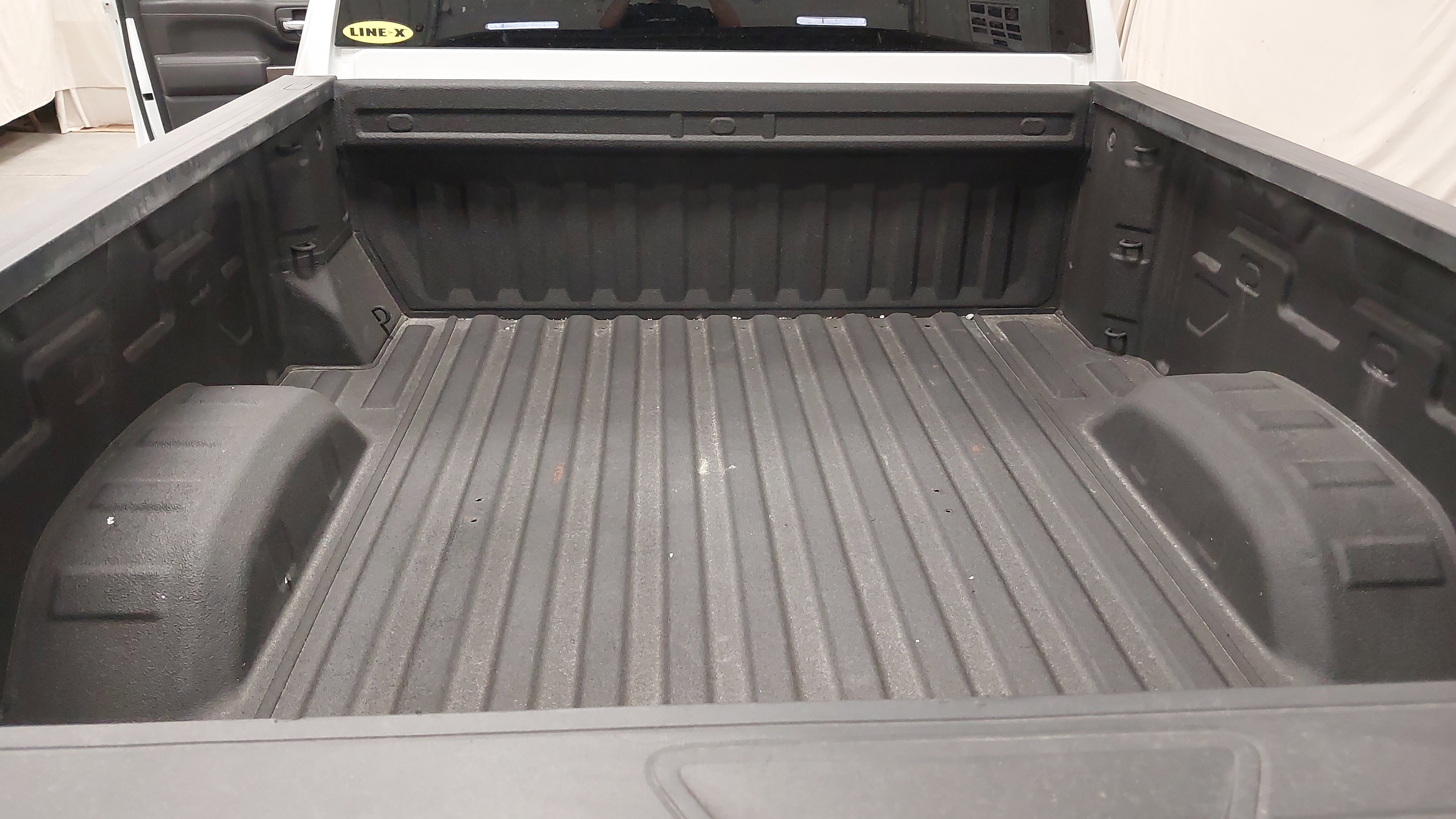 Used 2021 Chevrolet Silverado 2500 LT w/ Snow Plow Prep/Camper Package image 27