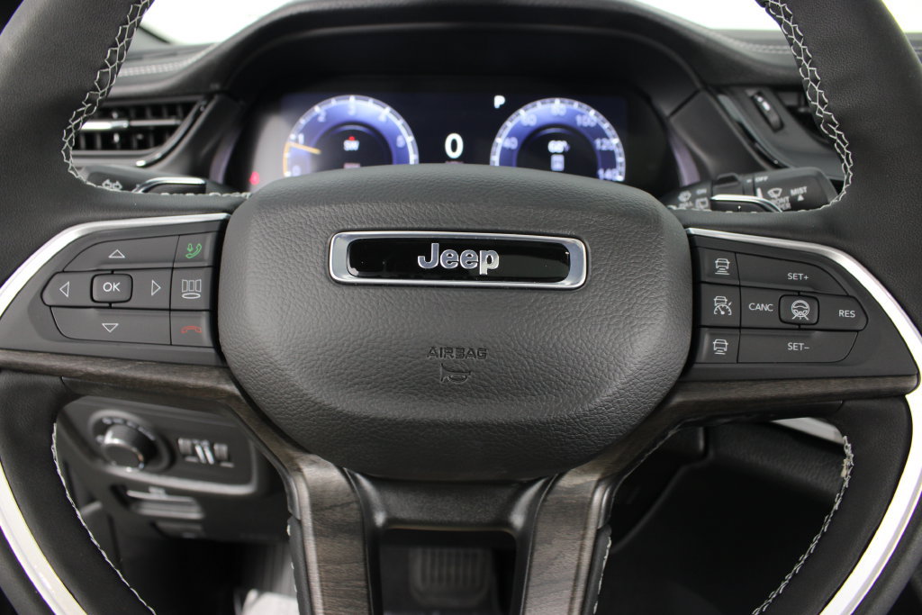 New 2027 Jeep Grand Cherokee 4WD image 13