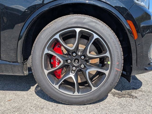 New 2026 Dodge Durango SRT Hellcat w/ Trailer Tow Group IV image 11
