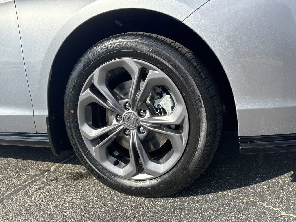 New 2026 Honda Accord EX-L image 15