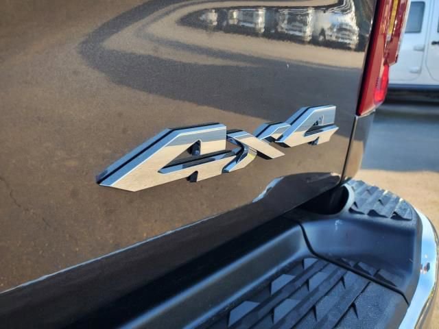 Used 2025 RAM 3500 Laramie image 36