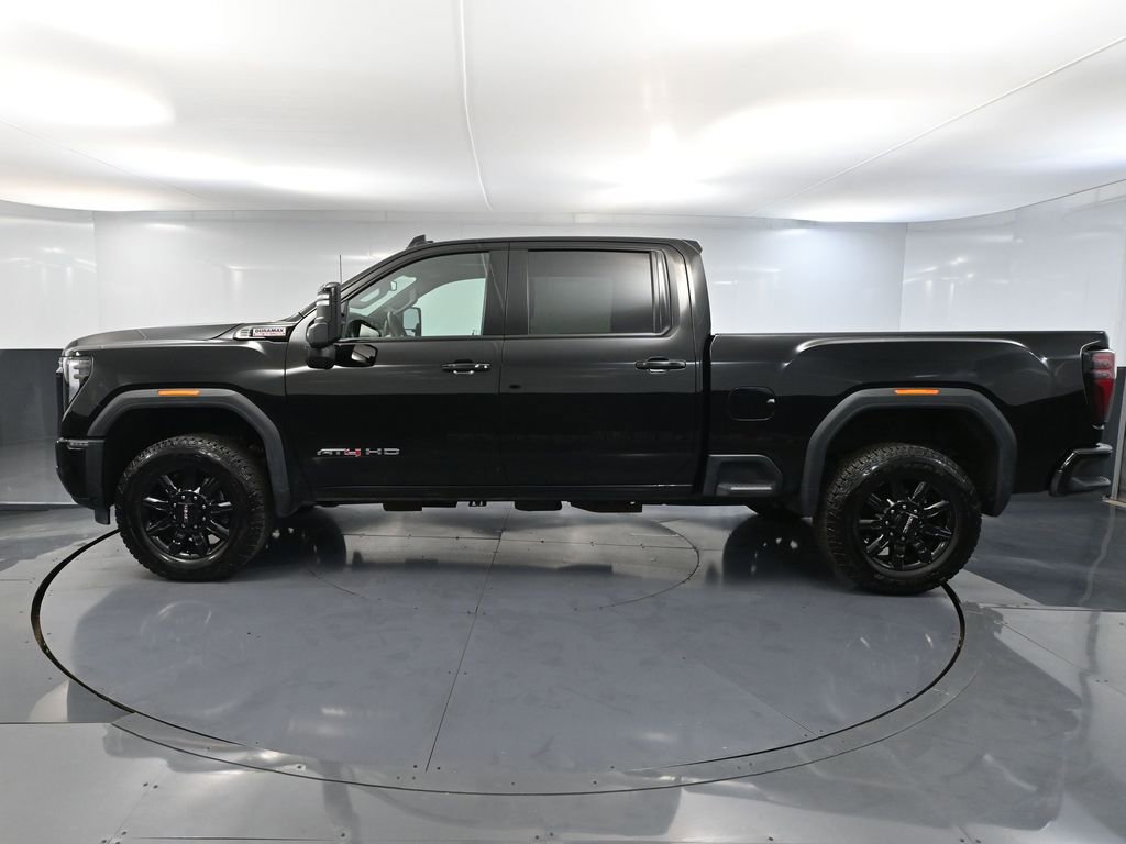 Used 2025 GMC Sierra 3500 AT4 image 11