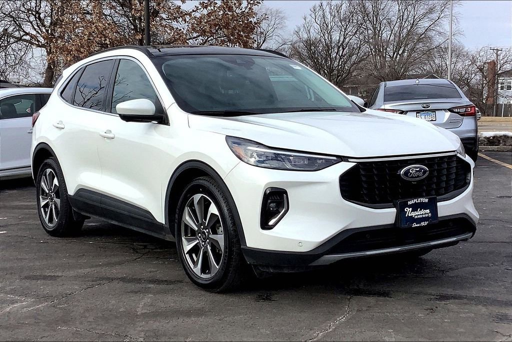 Used 2023 Ford Escape Platinum image 37