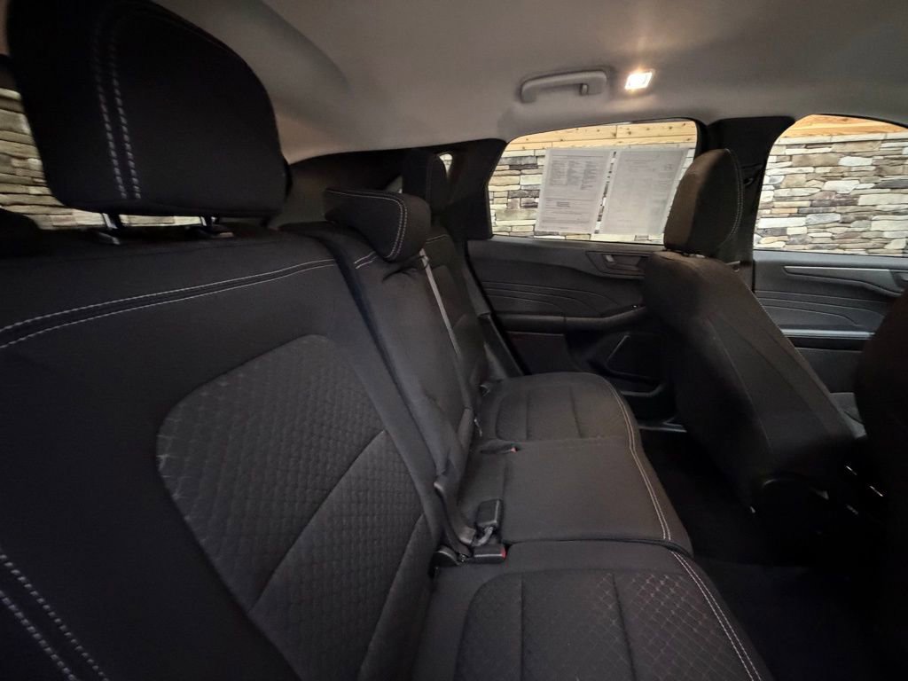 Used 2023 Ford Escape Active image 32