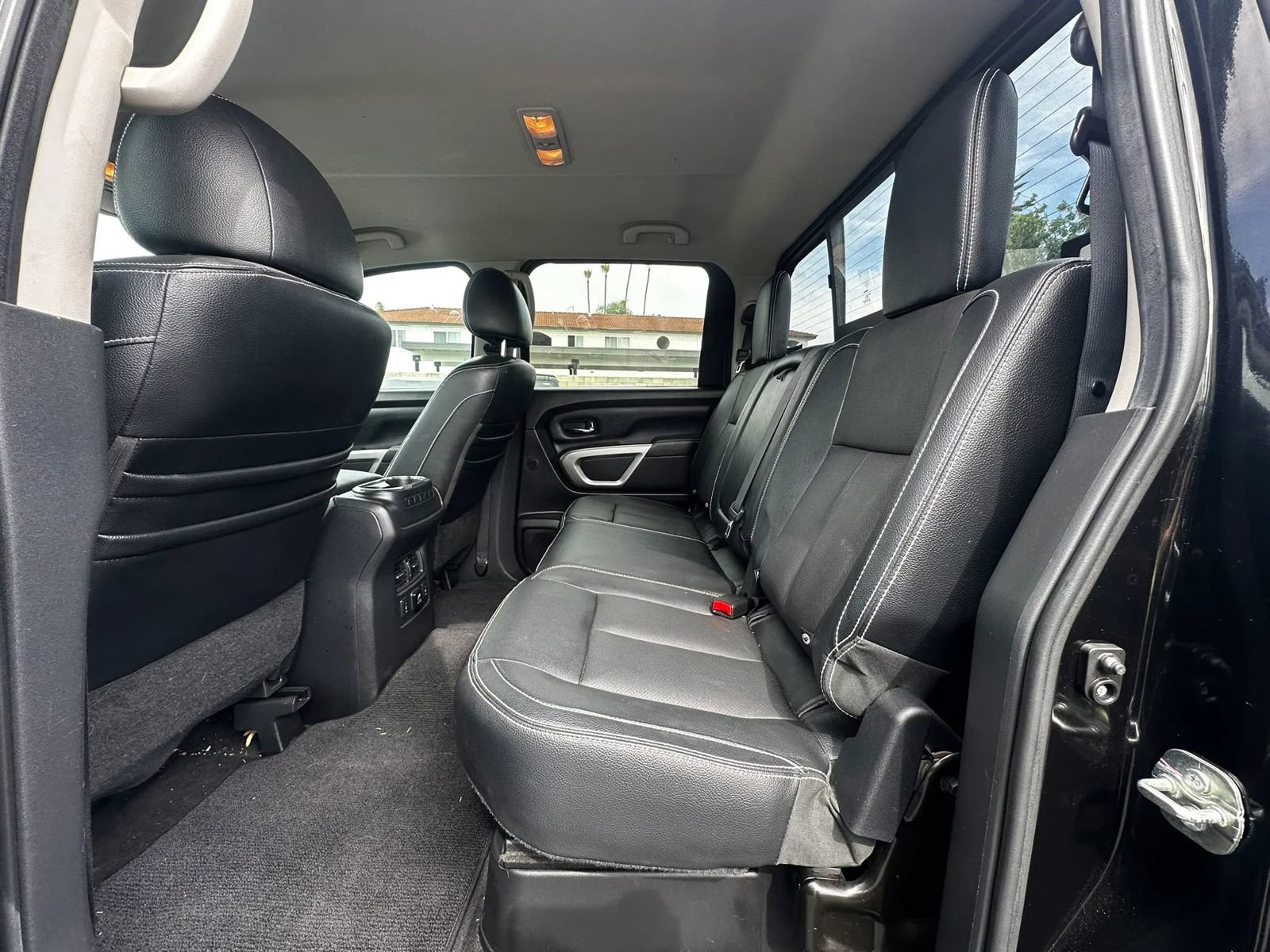 Used 2017 Nissan Titan PRO-4X w/ Pro-4x Convenience Package AWD/4WD image 20