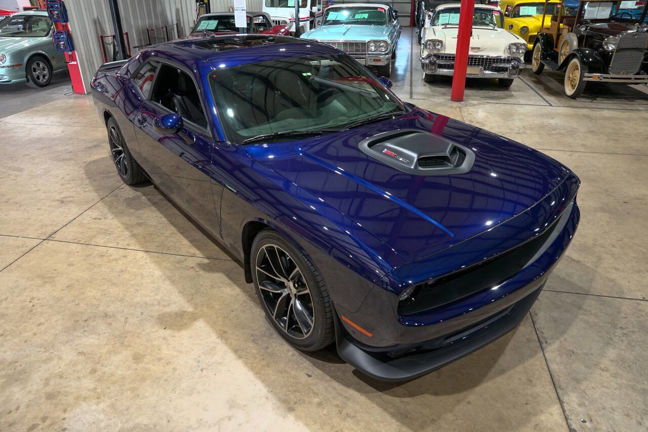 Used 2017 Dodge Challenger R/T Scat Pack RWD image 14
