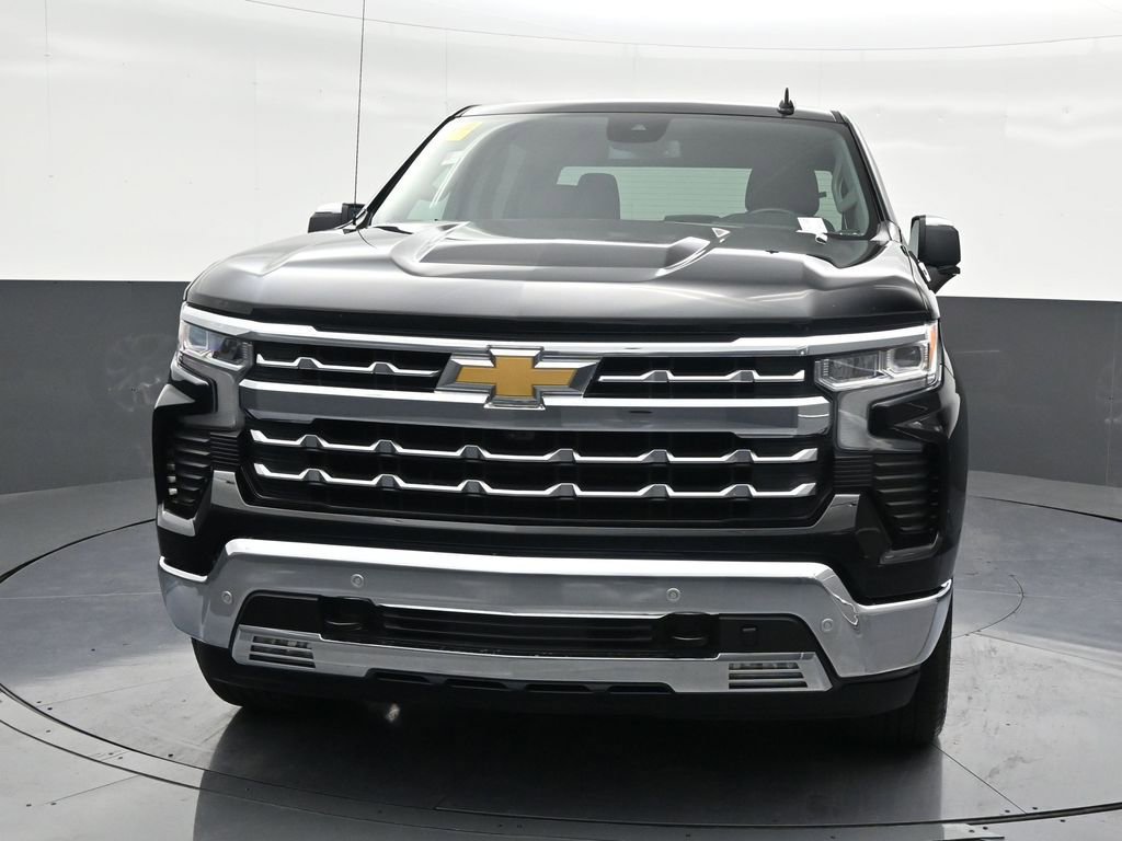 Used 2023 Chevrolet Silverado 1500 LTZ w/ Z71 Off-Road Package image 9