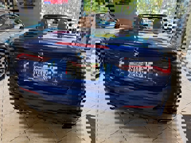 Used 2021 BMW M440i Convertible image 28