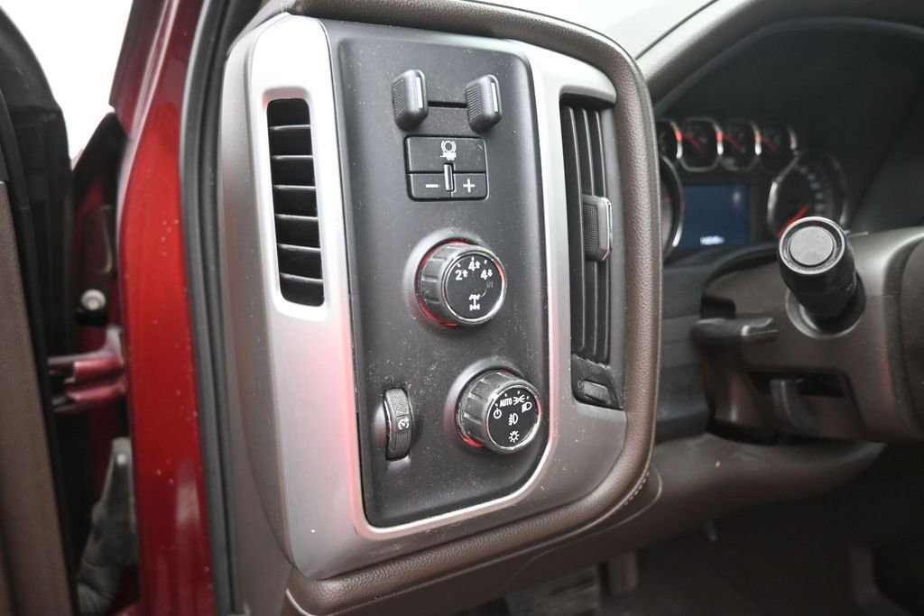 Used 2016 GMC Sierra 2500 SLT w/ Duramax Plus Package AWD/4WD image 13