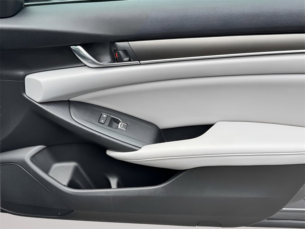 Used 2020 Honda Accord LX image 14
