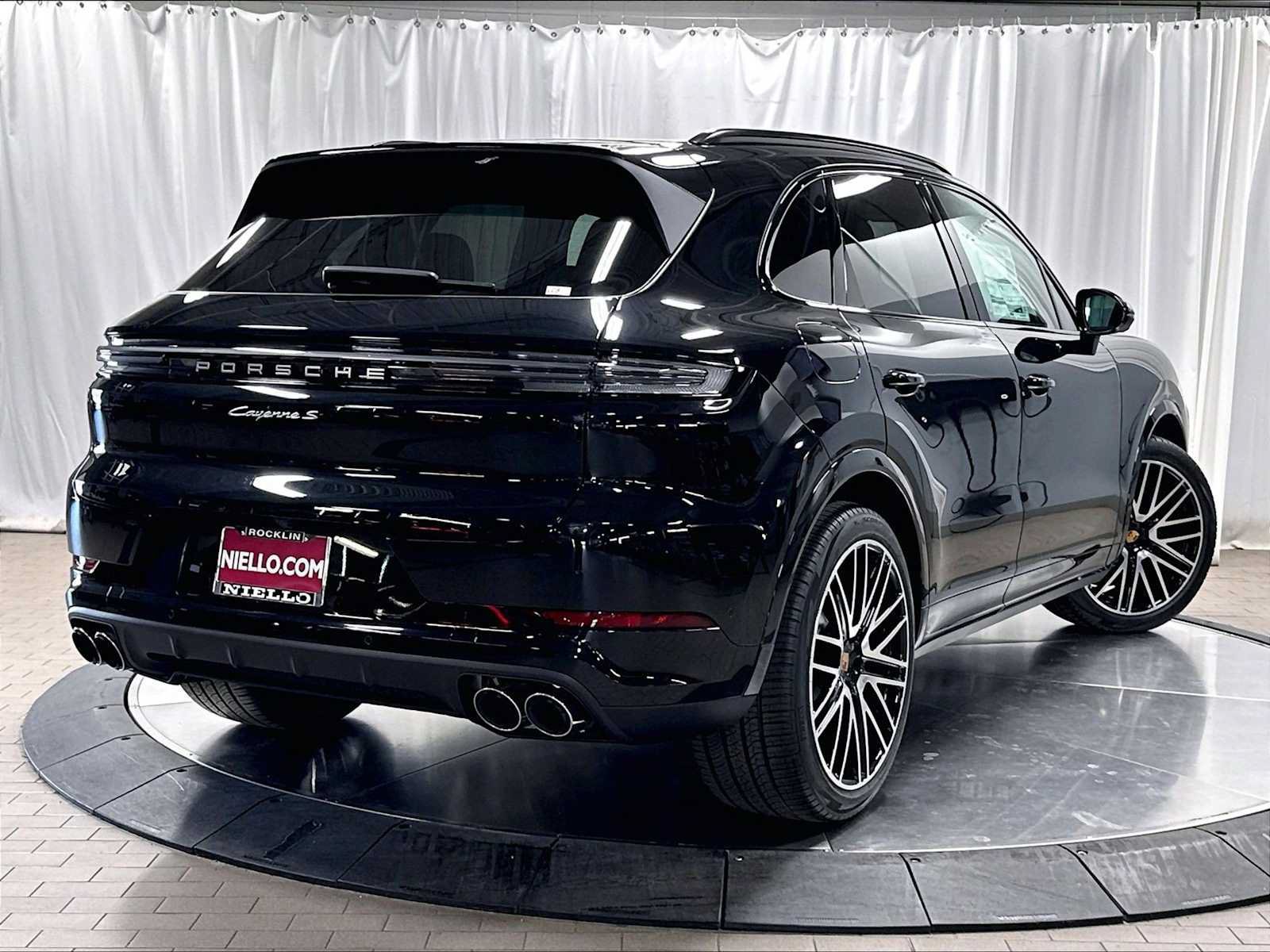 New 2026 Porsche Cayenne S AWD/4WD image 7