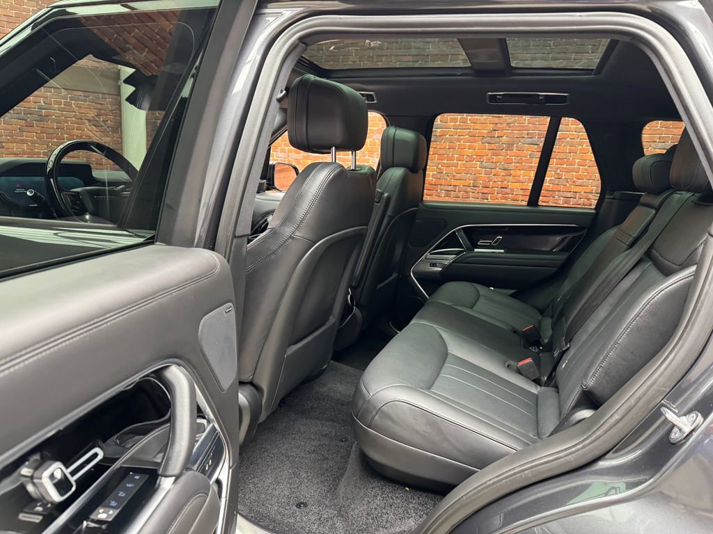Used 2023 Land Rover Range Rover SE AWD/4WD image 23