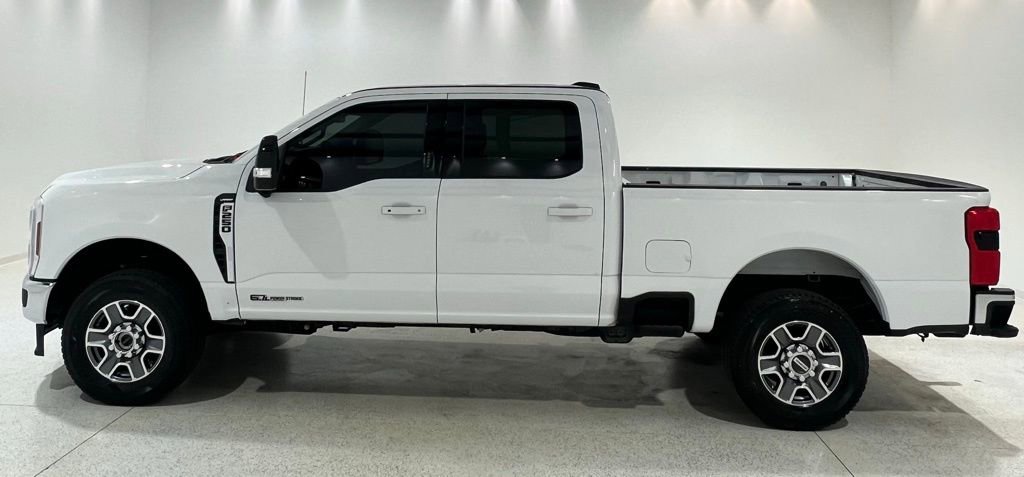 Used 2024 Ford F250 Lariat image 2